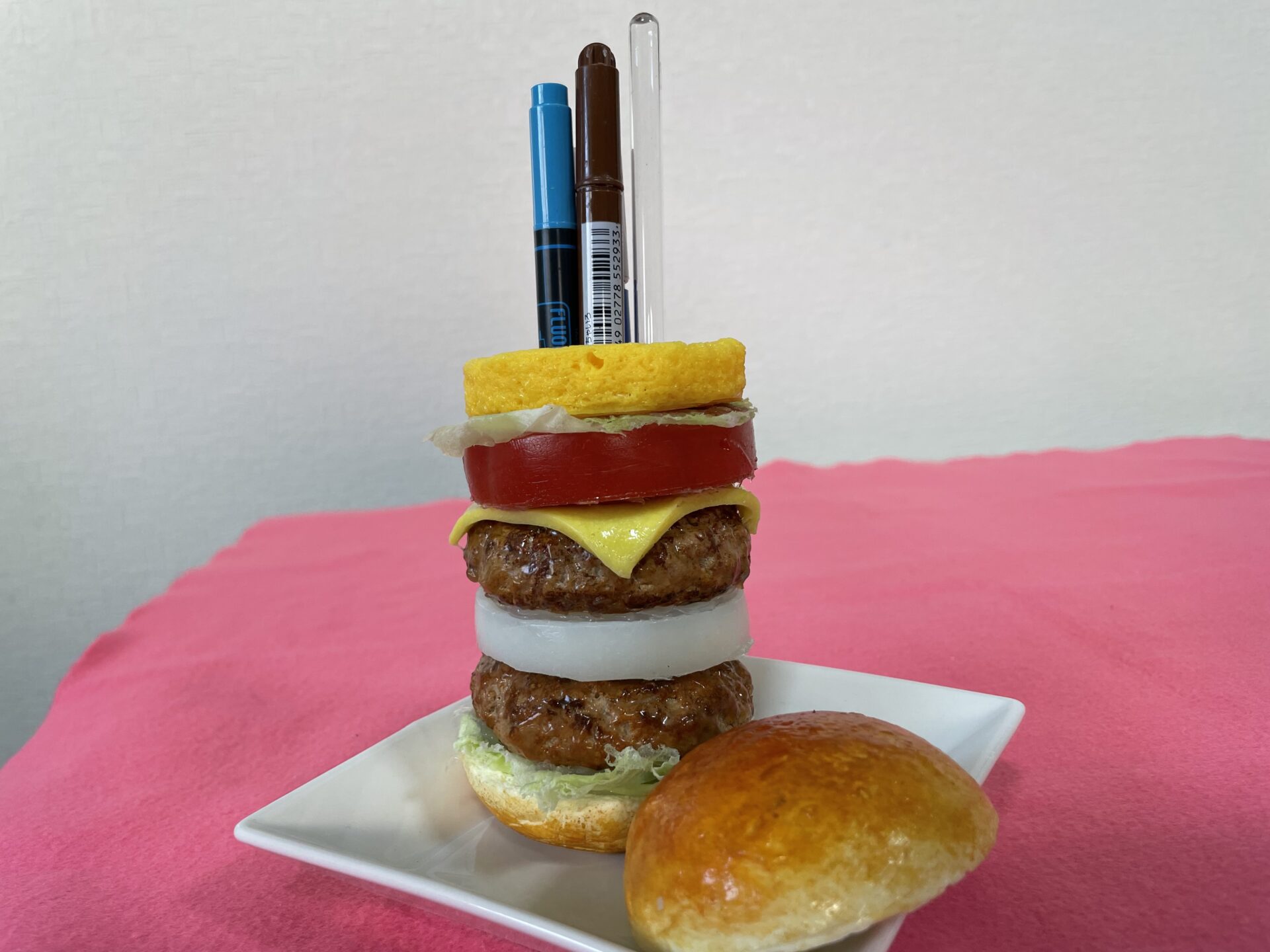 ハンバーガーなペン立て！？