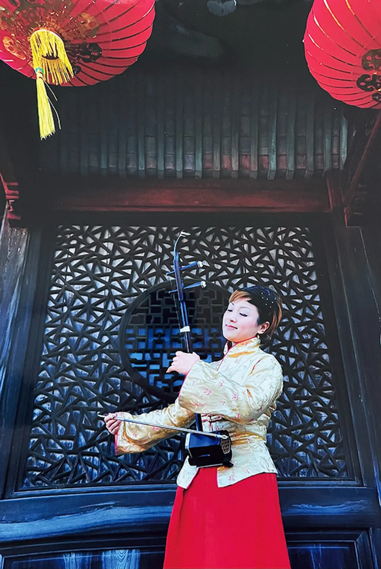 唐人屋敷跡で二胡の調べといにしえ巡り – PLAY NAGASAKI